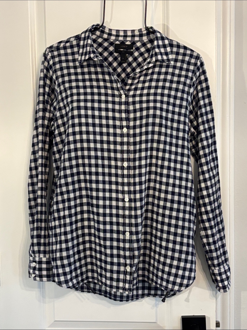 J. Crew Navy and White Gingham Long Sleeve 99% Cotton Button-Down Shirt. Size 6